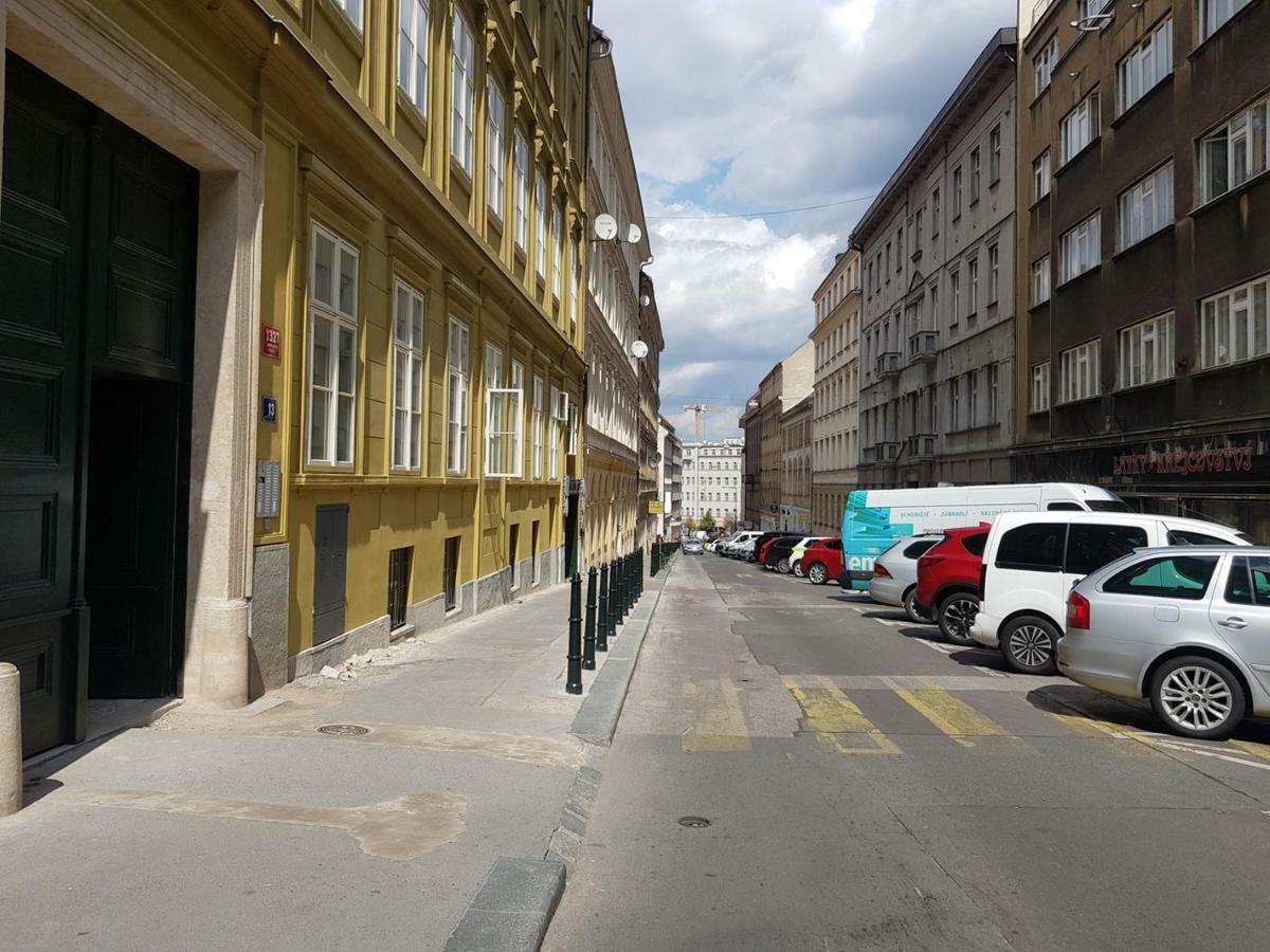 New Residence Apartments Near Wenceslas Square Praga Zewnętrze zdjęcie